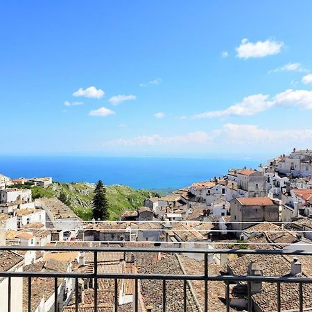 Suite Rotari - Affitti Brevi Italia Monte SantʼAngelo Exteriör bild