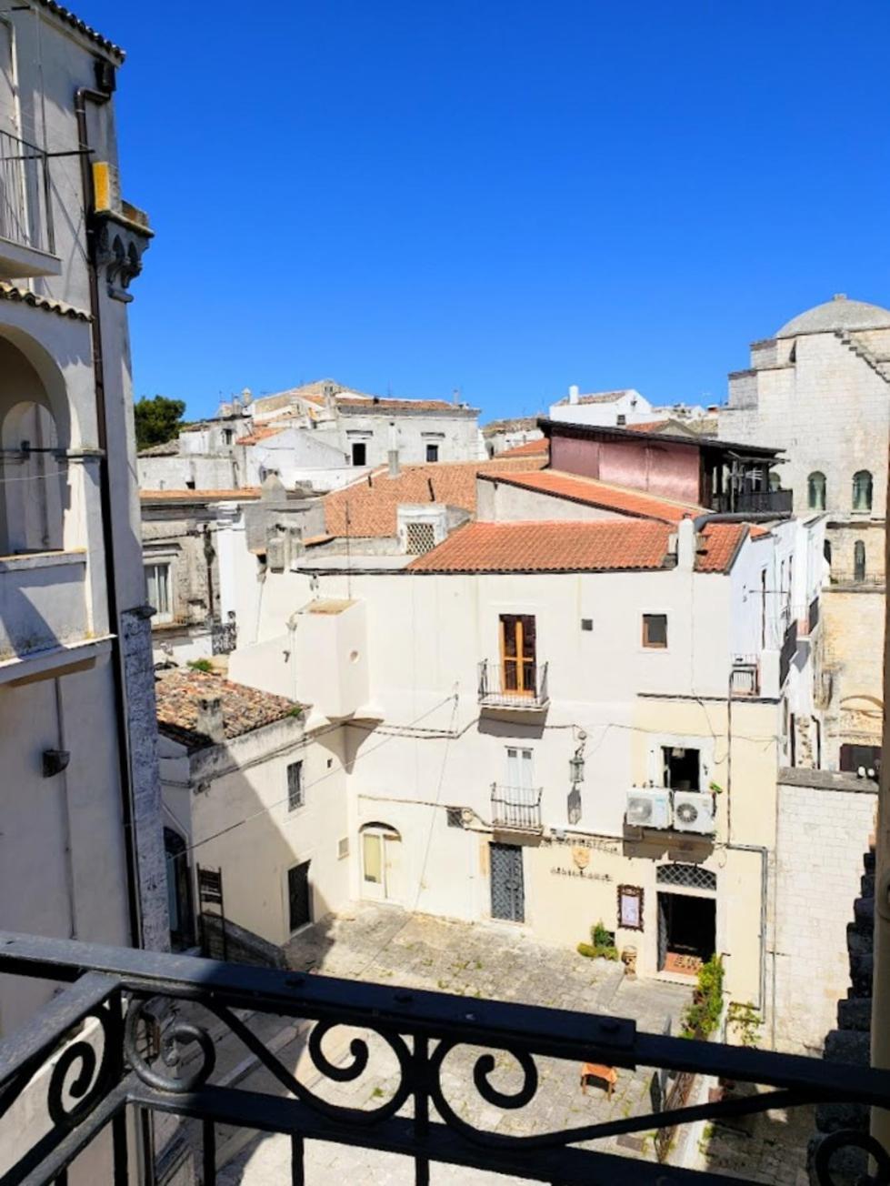 Suite Rotari - Affitti Brevi Italia Monte SantʼAngelo Exteriör bild