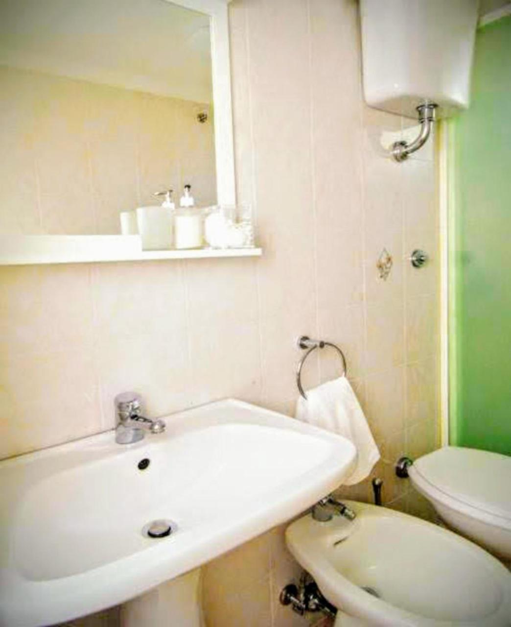 Suite Rotari - Affitti Brevi Italia Monte SantʼAngelo Exteriör bild