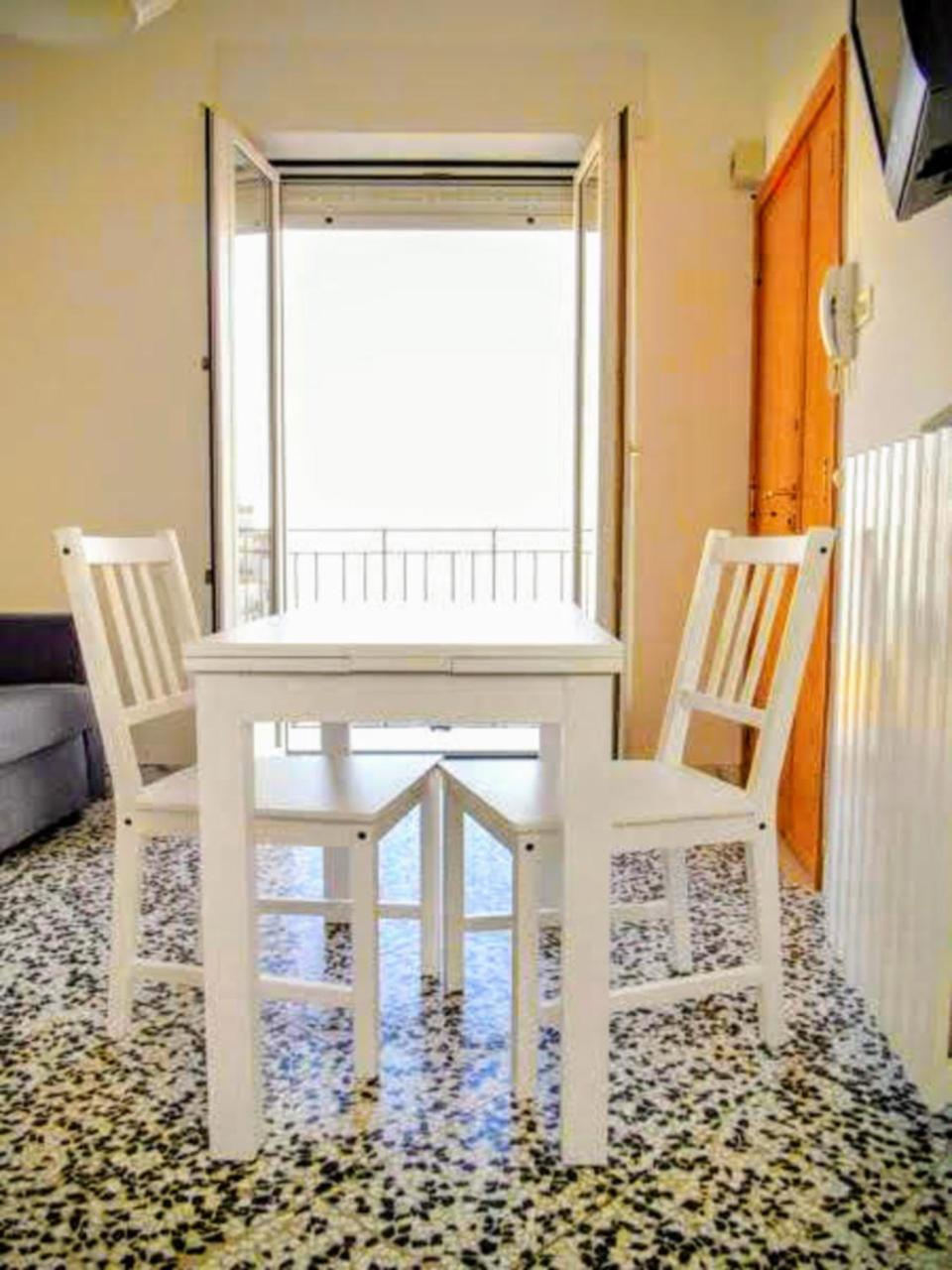 Suite Rotari - Affitti Brevi Italia Monte SantʼAngelo Exteriör bild