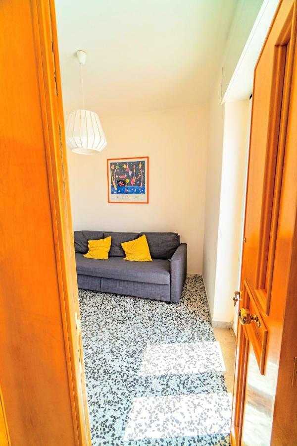 Suite Rotari - Affitti Brevi Italia Monte SantʼAngelo Exteriör bild